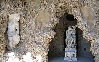 Buontalenti Grotto, facade