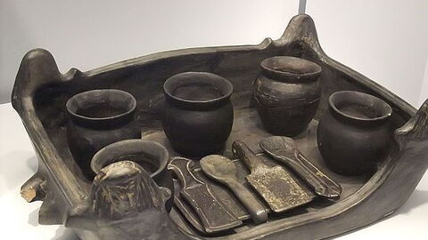 foculum serving tray from Chiusi