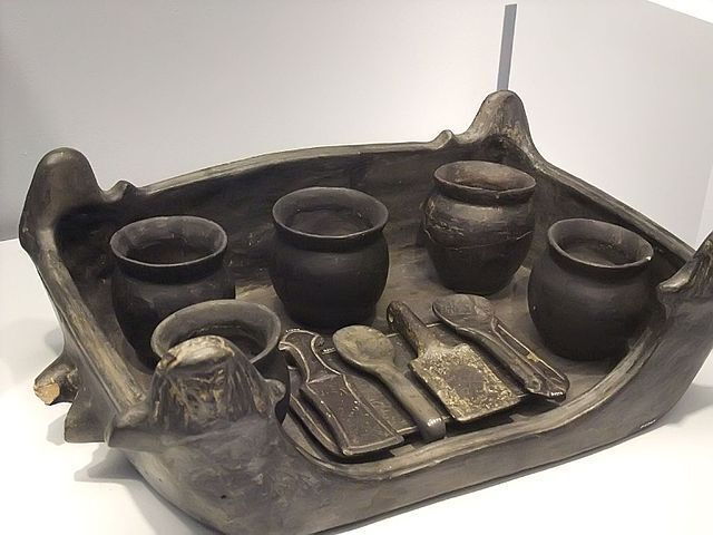 foculum serving tray from Chiusi