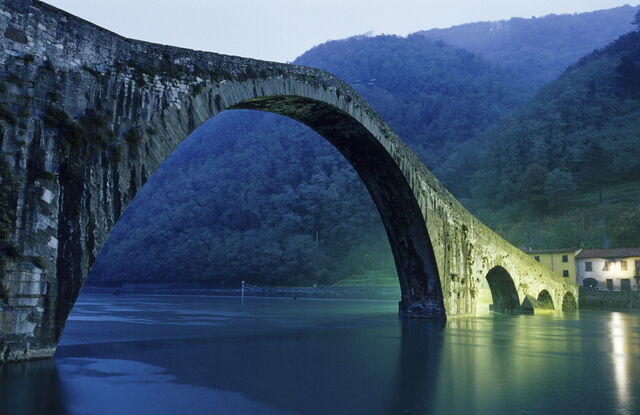the devil's bridge in bagni di lucca