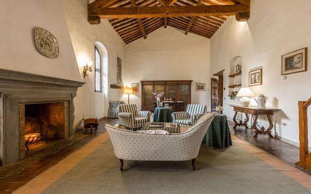 Montegufoni, interior