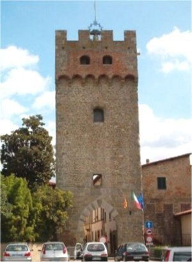 Entrance to Castelfranco di Sopra