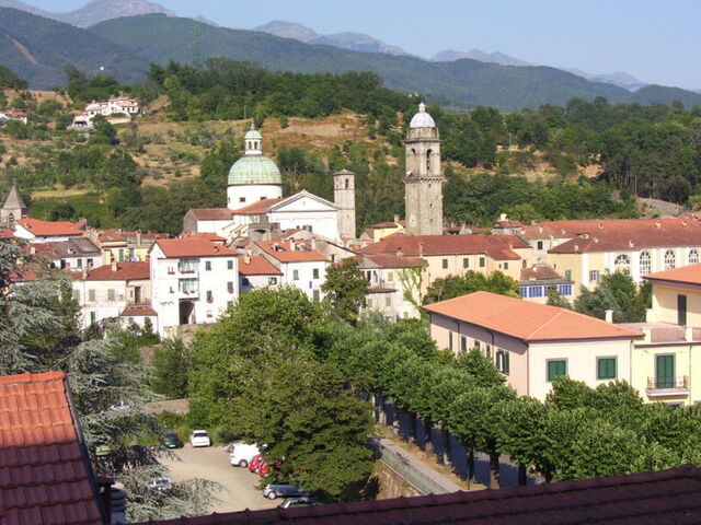 Pontremoli town