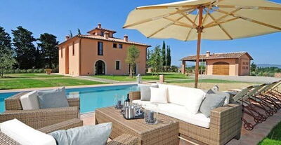 Luxury Villas in Tuscany
