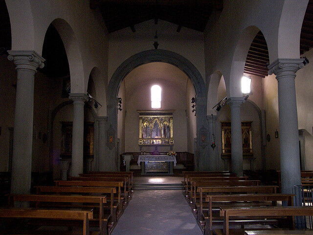 San Martino a Mensola, Interior
