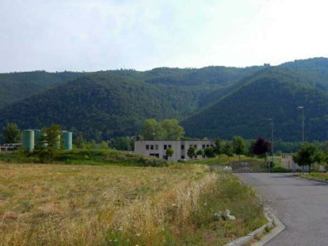 Ground view of Pontassieve pyramid hills