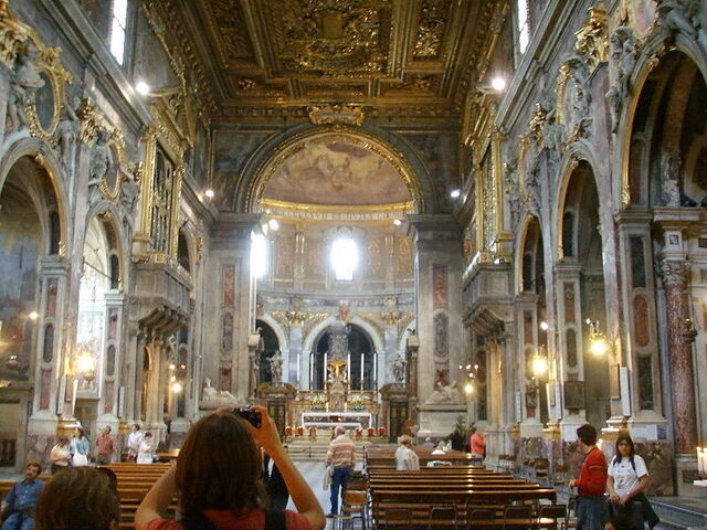 Santissima Annunziata, Interior