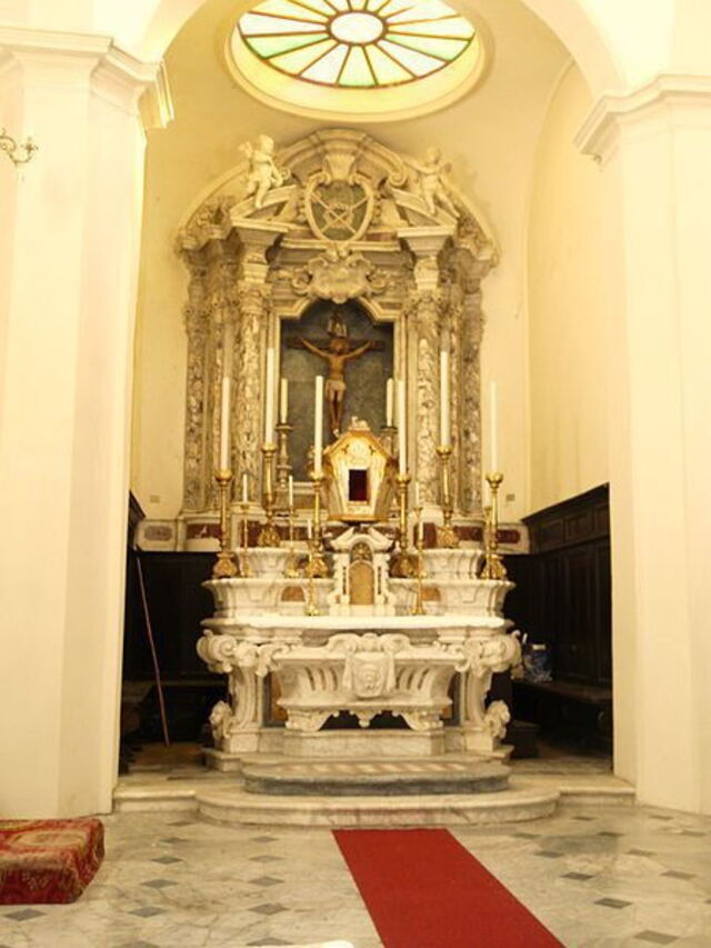 Church interior in Fosdinovo
