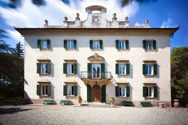 Villa Staggia, exterior