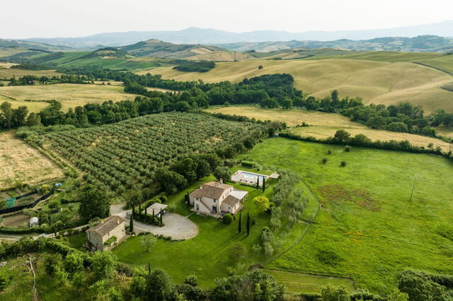 Villa Danilo, surroundings