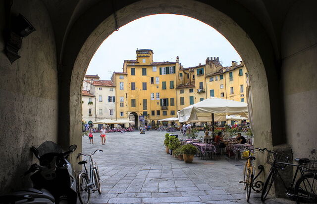 Piazza dell'Anfiteatro