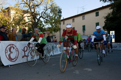 L'Eroica, cyclists