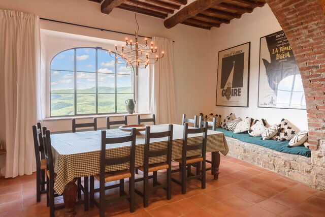 Villa Poggio La Croce, dining room