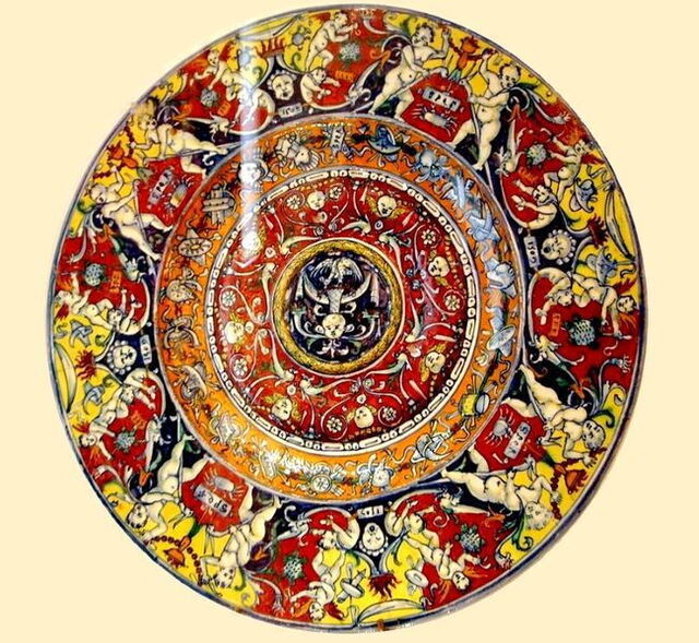 Example of decorative Montelupo ceramics