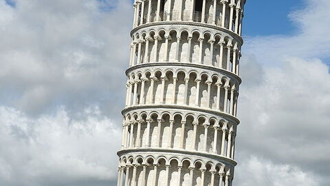 Pisa leaning tower