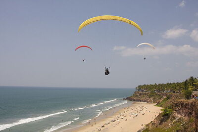 Paraglide on the coast