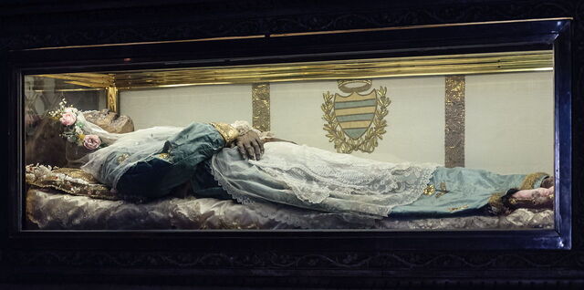 Uncorrupted body of the Saint Maid of Lucca