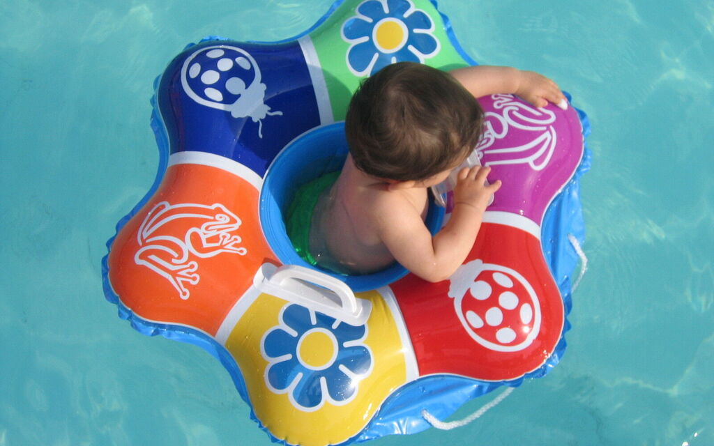 Il primo tuffo in piscina!