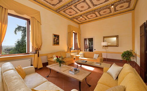 Villa Rocchi: Room, Ceiling, Interior Design, Property, Living Room, Furniture, Building, Real Estate, Suite, Wall