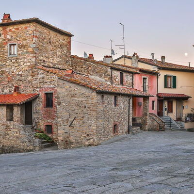 La Miccia: Town, Neighbourhood, Property, Building, Street, Sky, House, Village, Human Settlement, Road