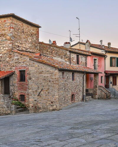 La Miccia: Town, Neighbourhood, Property, Building, Street, Sky, House, Village, Human Settlement, Road
