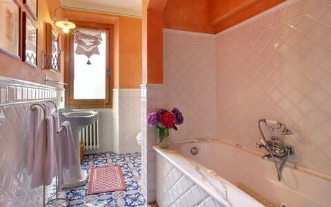 Villa Acacia: Room, Property, Bathroom, Floor, Interior Design, Building, Tile, Real Estate, House, Ceiling