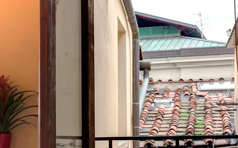 Residenza Monna Lisa: Building, Architecture, Window, Balcony, Facade