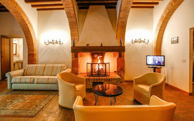 Accommodation:&nbsp;Archi