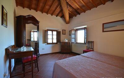 Appartamento Lilla: Room, Property, Building, Ceiling, Furniture, Interior Design, Floor, House, Hardwood, Beam