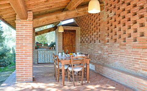 Il Fienile Di Giovanna: Property, Building, Brick, Room, Real Estate, House, Furniture, Brickwork, Home, Porch