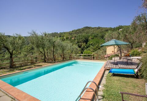 Villa Mastiano: Swimming Pool, Property, Real Estate, House, Leisure, Estate, Building, Vacation, Home, Backyard
