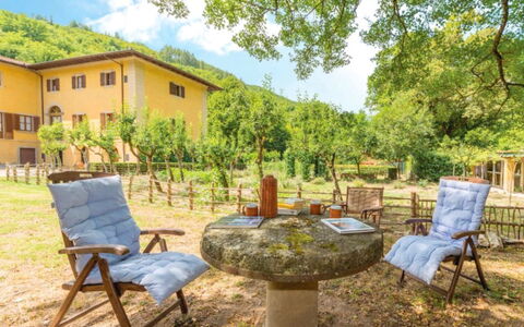 Villa Paola: Property, Nature, Yard, Backyard, Real Estate, Furniture, Patio, Garden, Table, Room