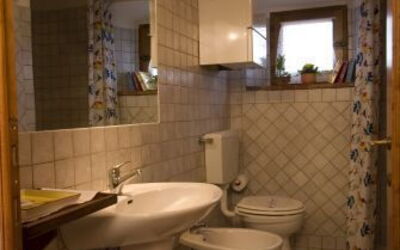 Accommodation:&nbsp;Granaio