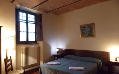 Villa i Cedri: Room, Bed, Bedroom, Furniture, Bed Frame, Property, Bed Sheet, Building, Ceiling, Interior Design