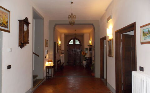 Villa i Cedri: Property, Room, Building, Hardwood, Ceiling, Floor, Wood Flooring, Interior Design, House, Architecture