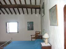 Accommodation:&nbsp;1205