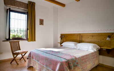 Accommodation:&nbsp;502
