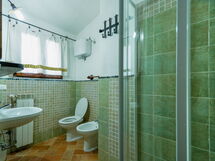 Accommodation:&nbsp;Pomo