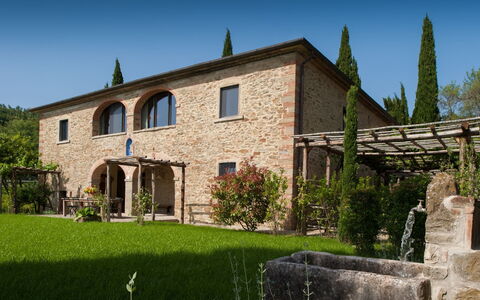 Villa Leopoldina: Sky, Plant, Property, Window, Building, Door, Tree, House, Land Lot, Cottage