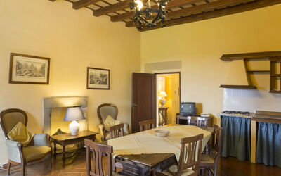 Accommodation:&nbsp;Buondelmonti 8