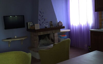Accommodation:&nbsp;Gufi