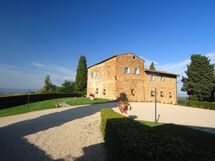 villa-arnilu-san-gimignano-villa-external