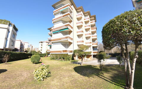 Carnevale: Property, Residential Area, Architecture, Real Estate, Building, House, Apartment, Mixed-Use, Urban Design, Neighbourhood