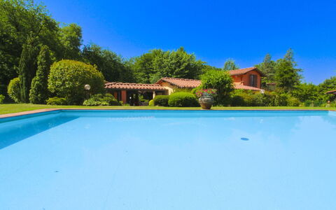 Villa le Balze: Blue, Swimming Pool, Water, Resort, Eco Hotel, Leisure, Shade, Garden, Farmhouse, Estate
