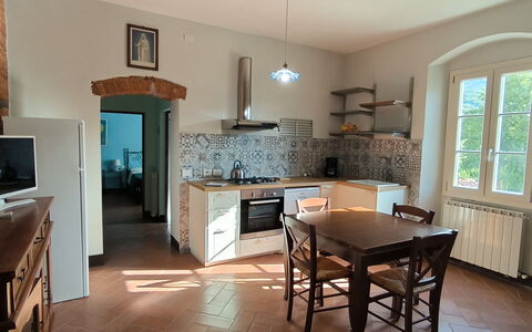 La Gropina Di Loro Ciuffenna: Furniture, Table, Cabinetry, Countertop, Kitchen, Wood, Window, Flooring, Interior Design, Floor