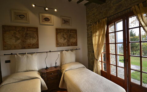 Villa Gelsomino: Room, Property, Bedroom, Furniture, Building, Interior Design, Bed, House, Ceiling, Bed Sheet