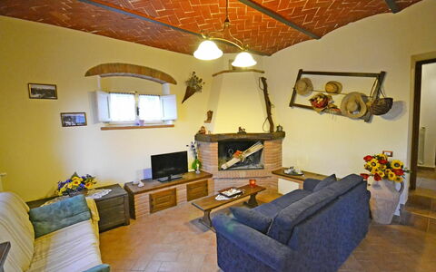 Appartamento Luna: Room, Property, Living Room, Interior Design, Furniture, Building, Ceiling, Floor, House, Real Estate