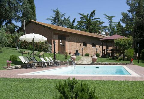 Villa Camelia: Swimming Pool, Property, House, Home, Building, Estate, Real Estate, Backyard, Resort, Architecture