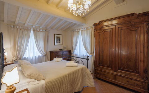 Villa Ginestra: Bedroom, Room, Furniture, Bed, Property, Bed Sheet, Interior Design, Bed Frame, Ceiling, Suite
