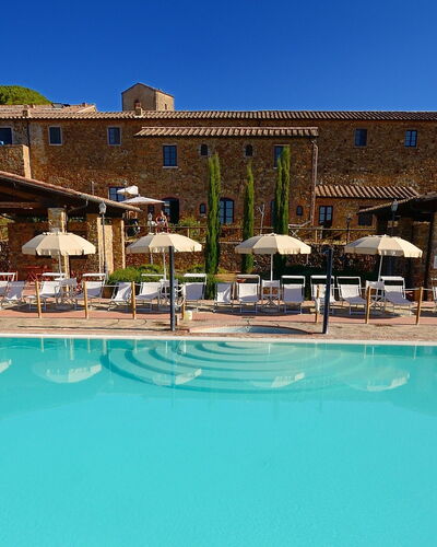 Borgo Casa Di Lappi: Resort, Swimming Pool, Property, Vacation, Estate, Building, Resort Town, Leisure, Town, Real Estate
